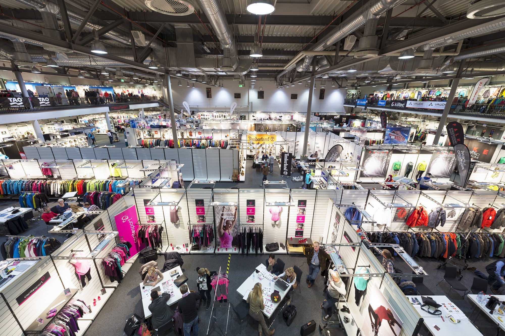 INTERSPORT-Ordermesse_redblue
