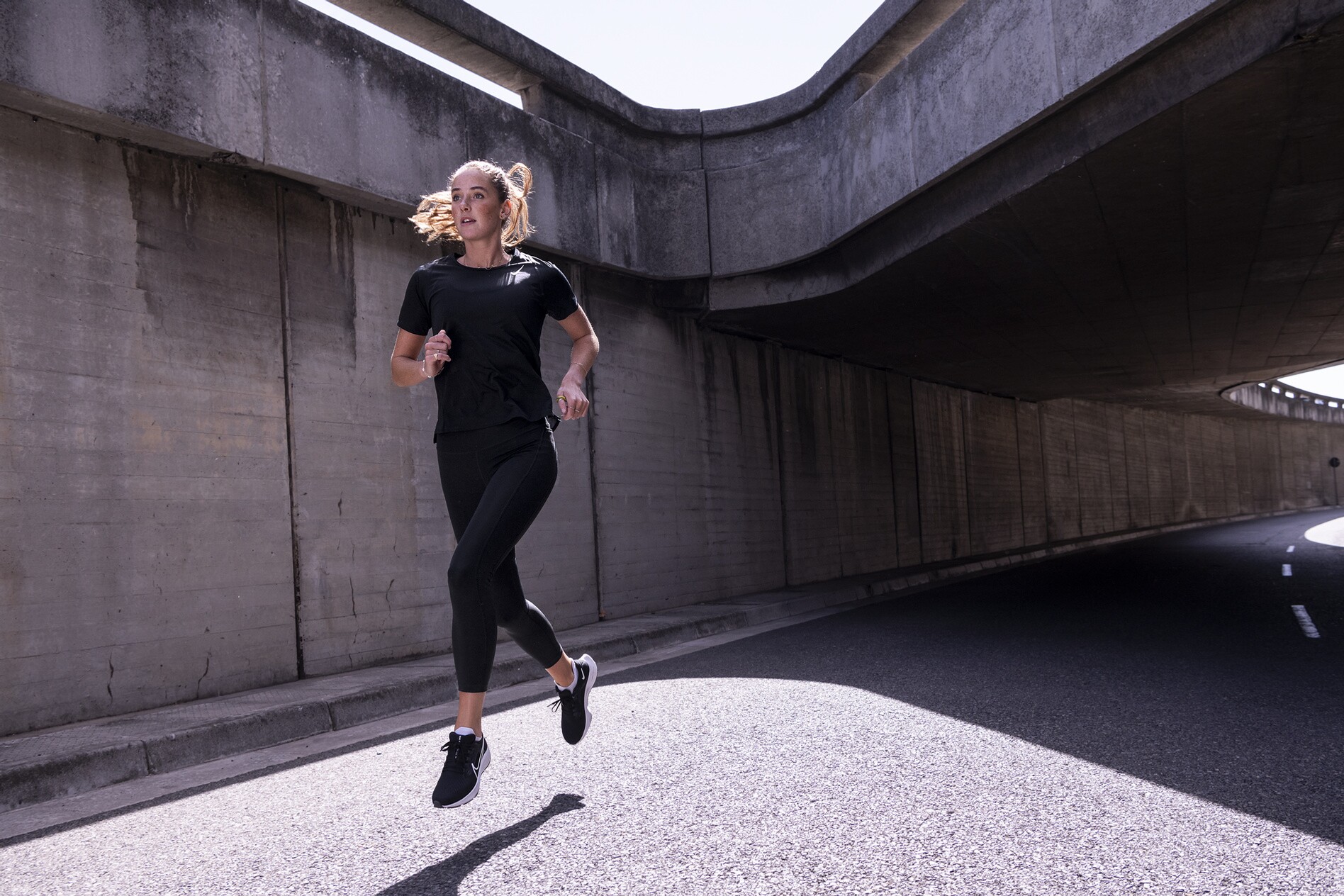 Shot 4 (NIKE)