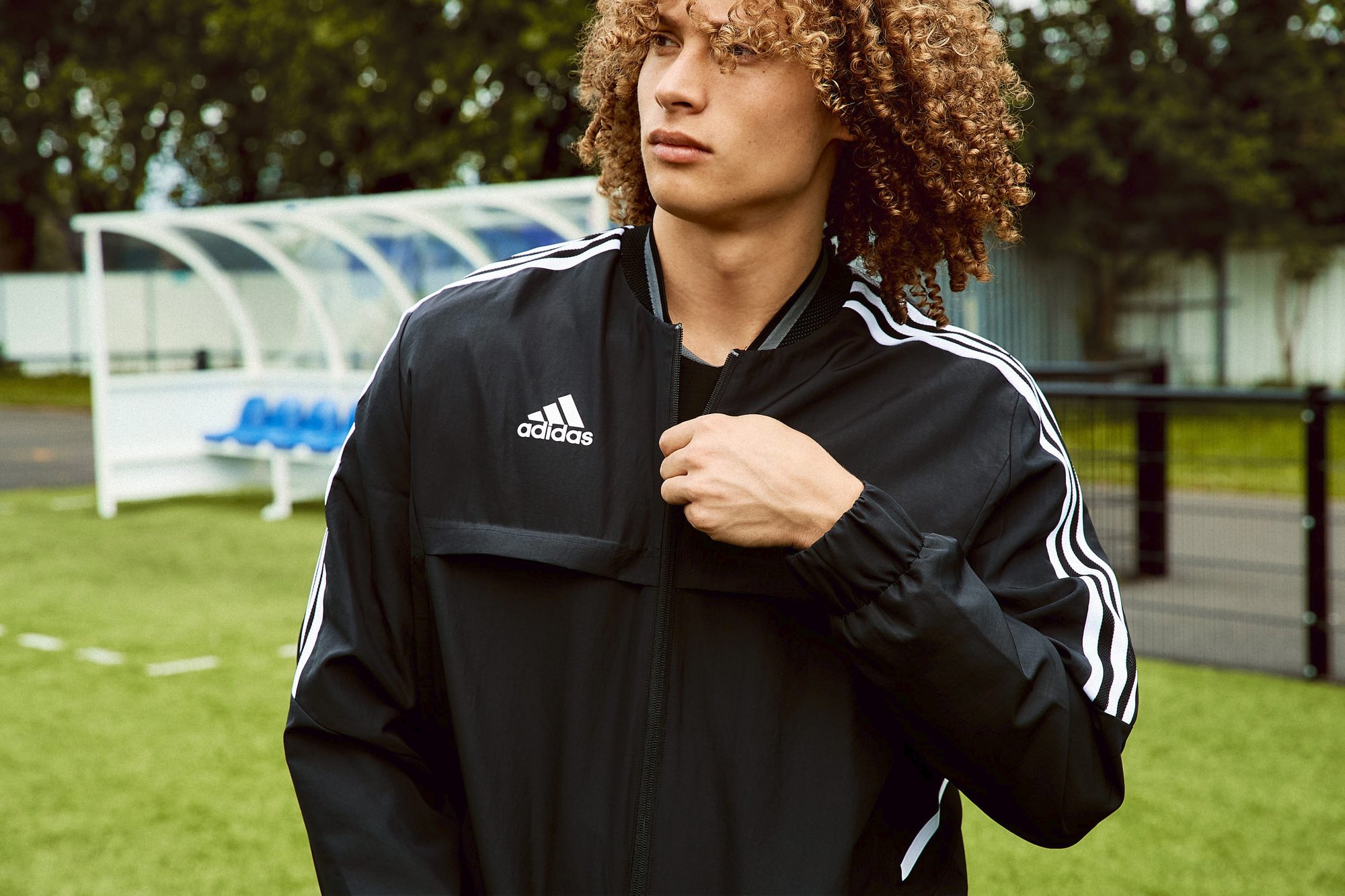 H22955-SS22_Badge_FootballPerformance_Outfit01_Q1_Men_11-813478