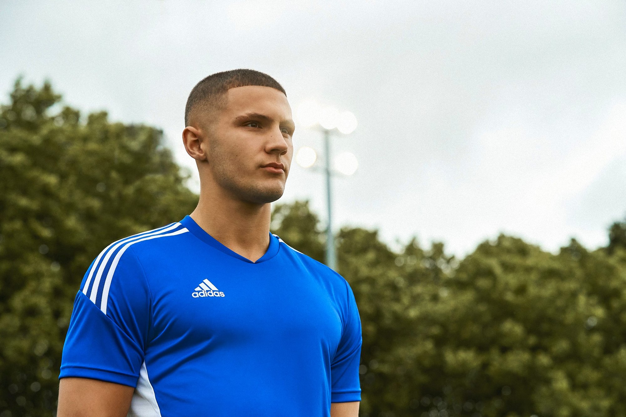 H22955-SS22_Badge_FootballPerformance_Outfit02_Q1_Men_15-813550