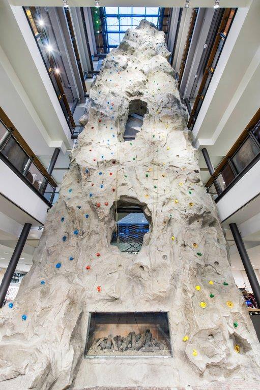 Bild-Engelhorn-sports-kletterwand
