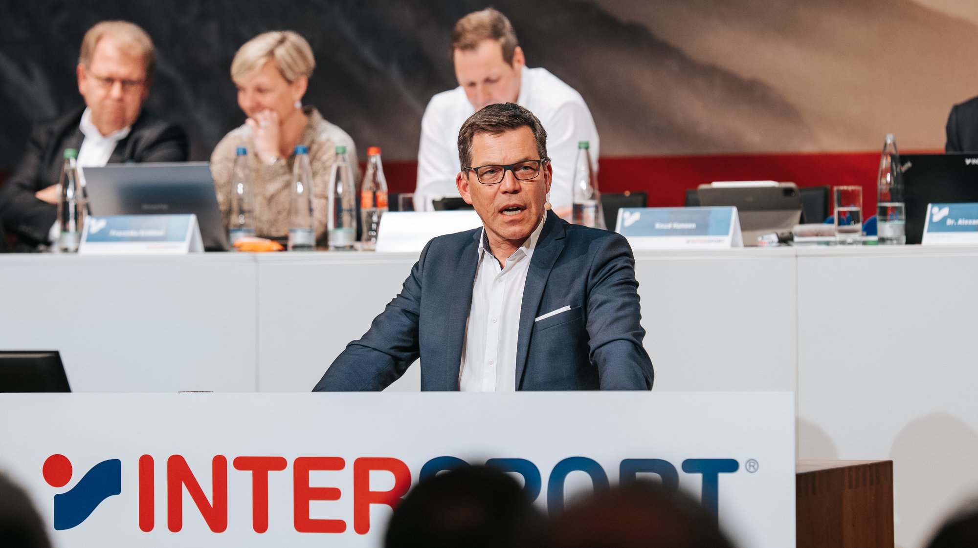 INTERSPORT_Aufsichtsratsvorsitzender_Knud_Hansen-Generalversammlung