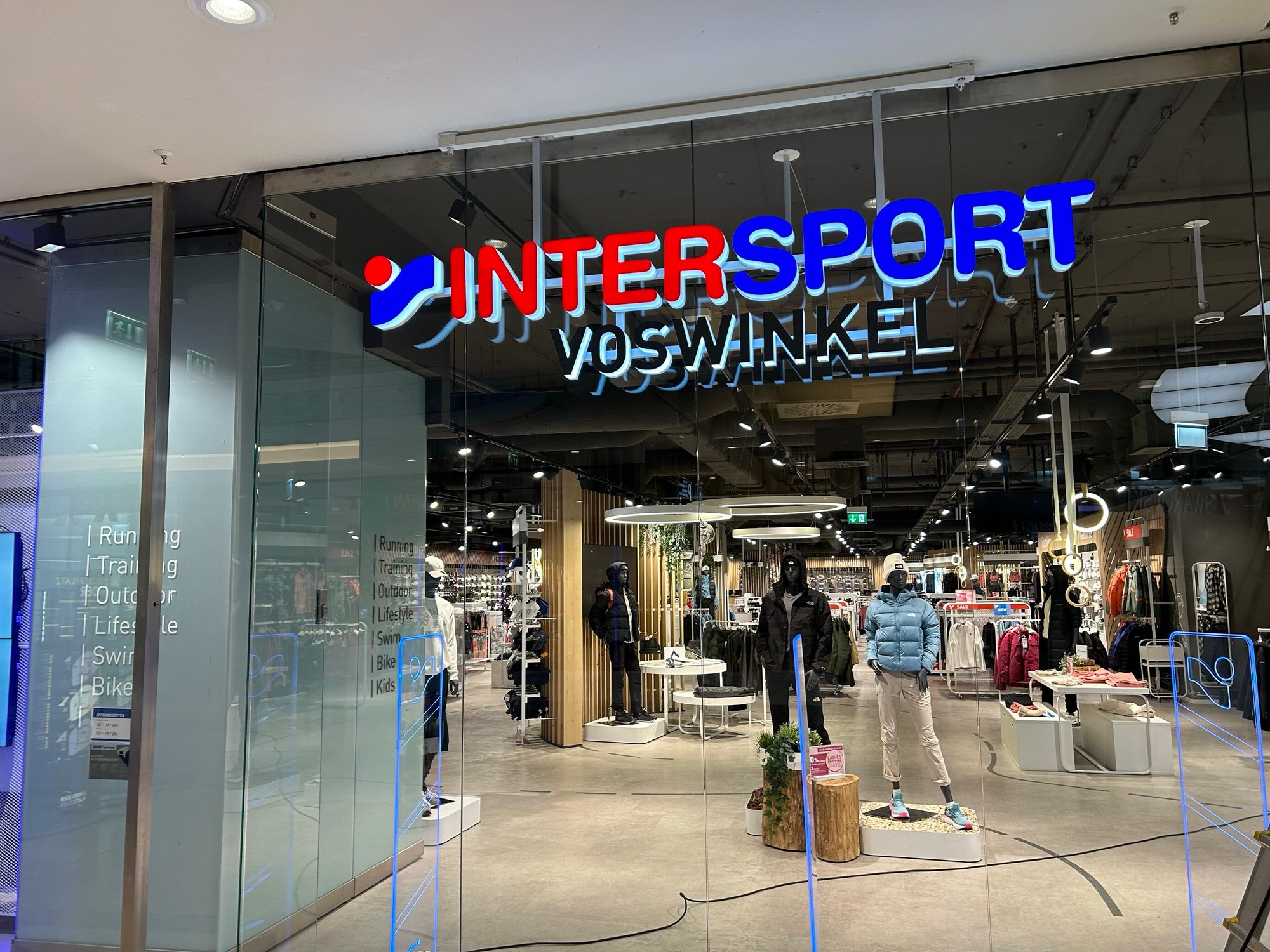 INTERSPORT_Voswinkel_Limbecker_Platz_Essen_Fassade3