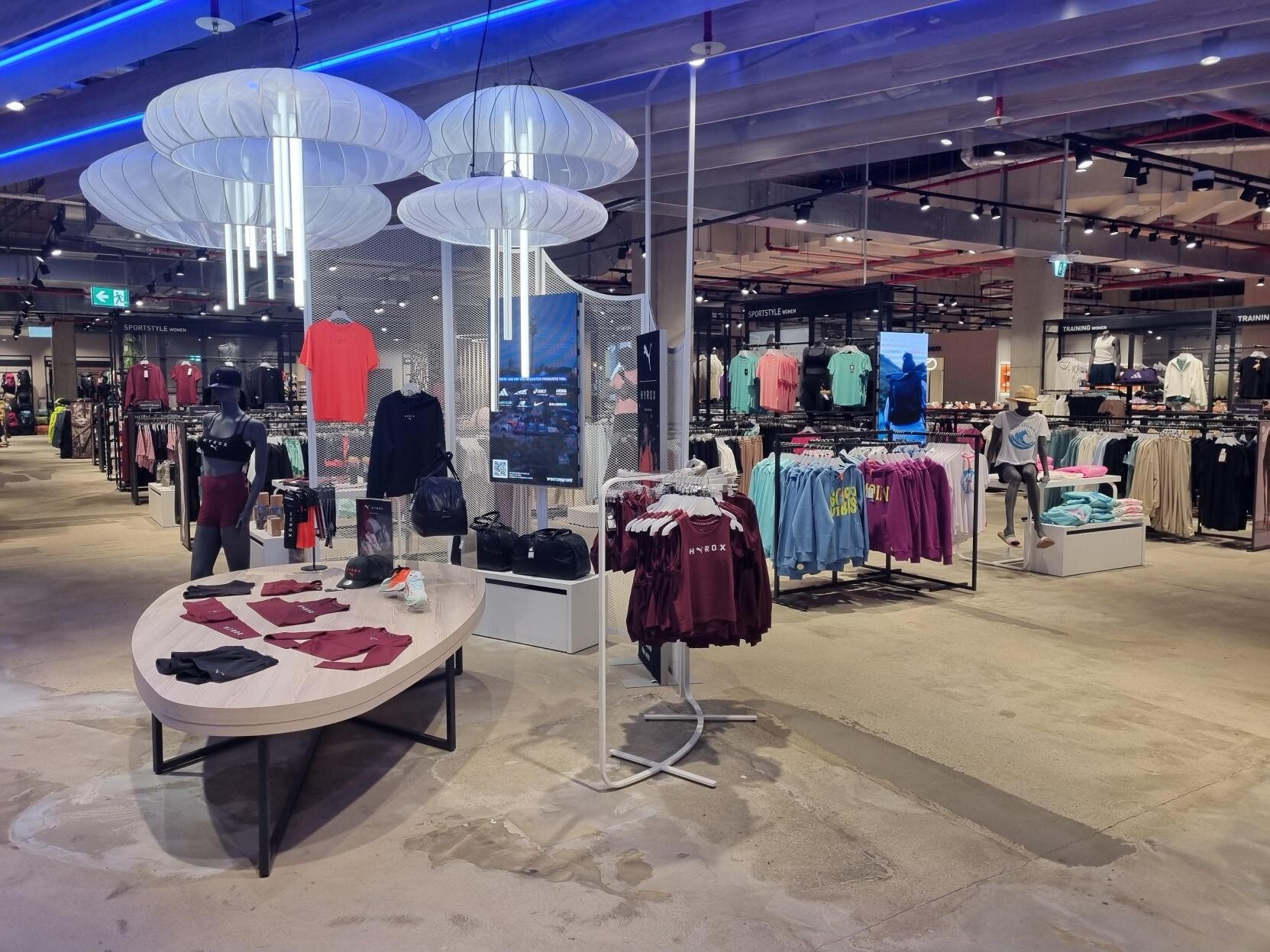 INTERSPORT Knudsen HYROX Aufbau