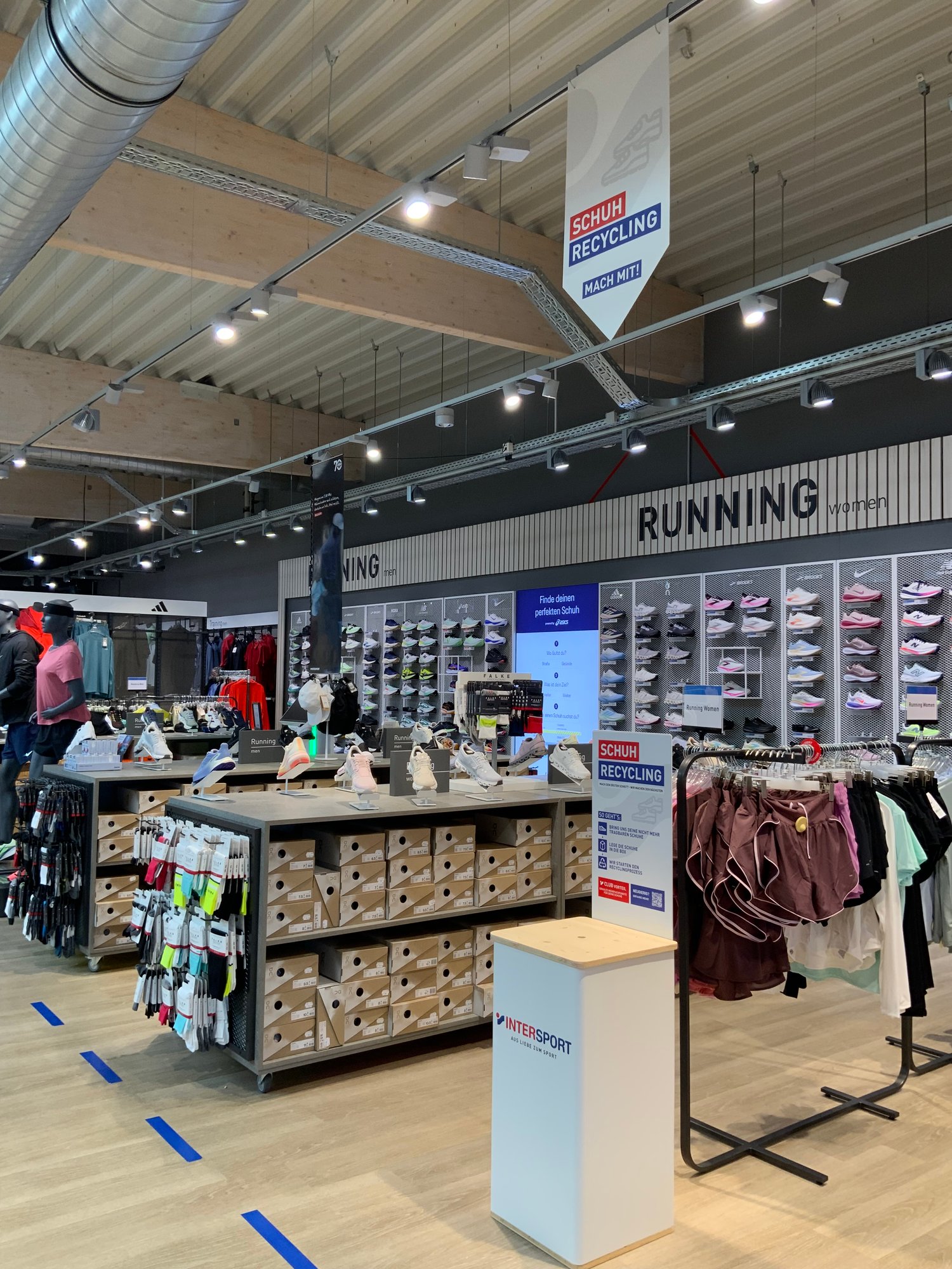 INTERSPORT_Schuh_Recycling