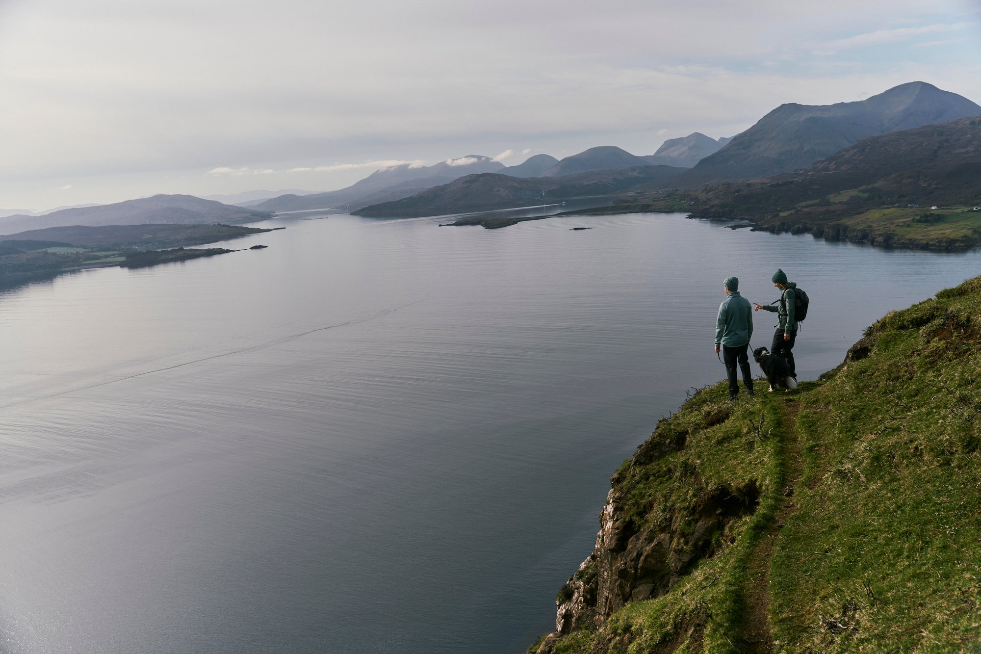 Still_McKINLEY_outdoor_OutdoorInspired_FW25_22