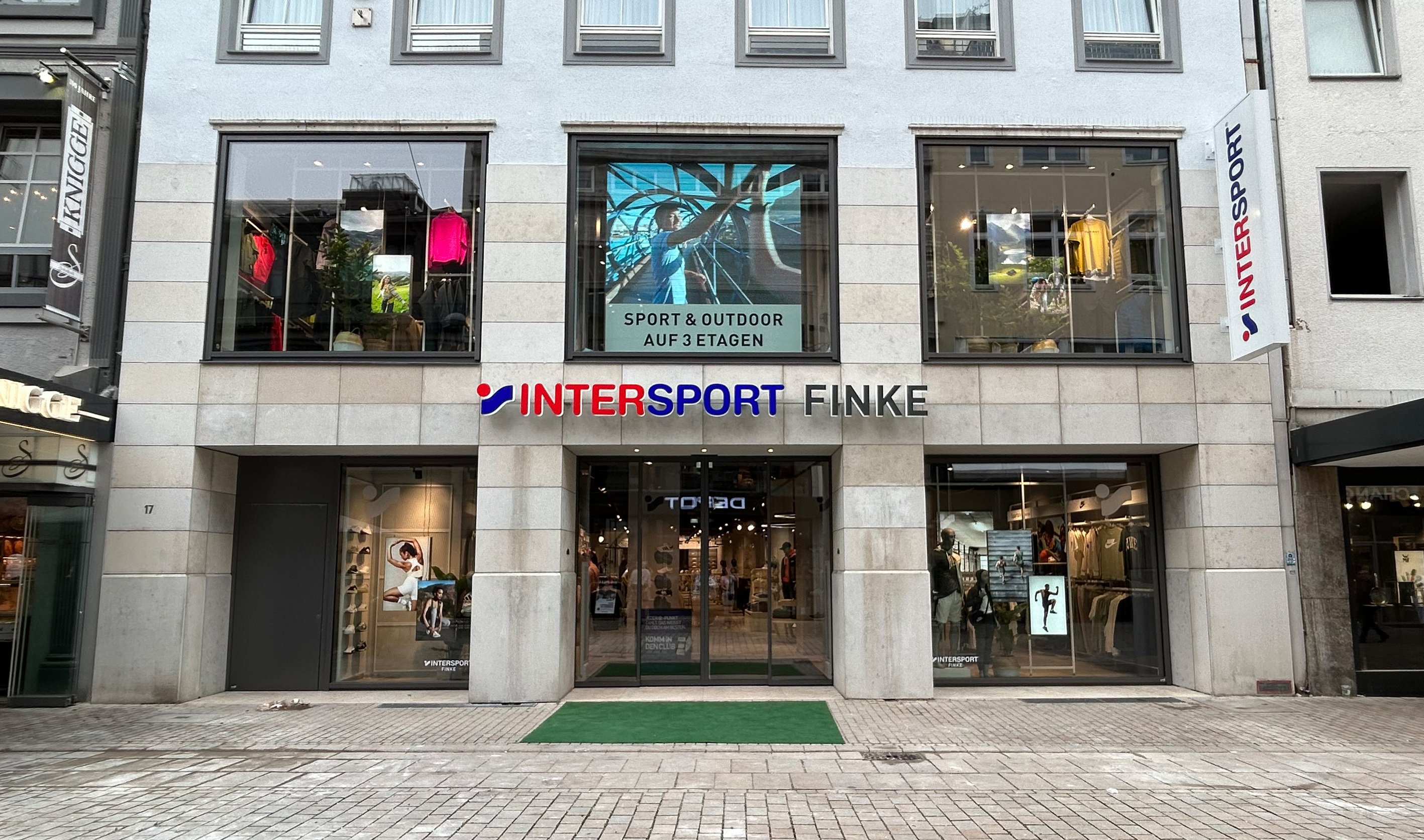 NEUES SPORTHAUS VON INTERSPORT FINKE IN BIELEFELDER ALTSTADT ERÖFFNET